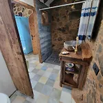 Rural Escape W/stunning Views, Jacuzzi And Sauna *