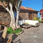 Rural Escape W/stunning Views, Jacuzzi And Sauna * لا لاغونا